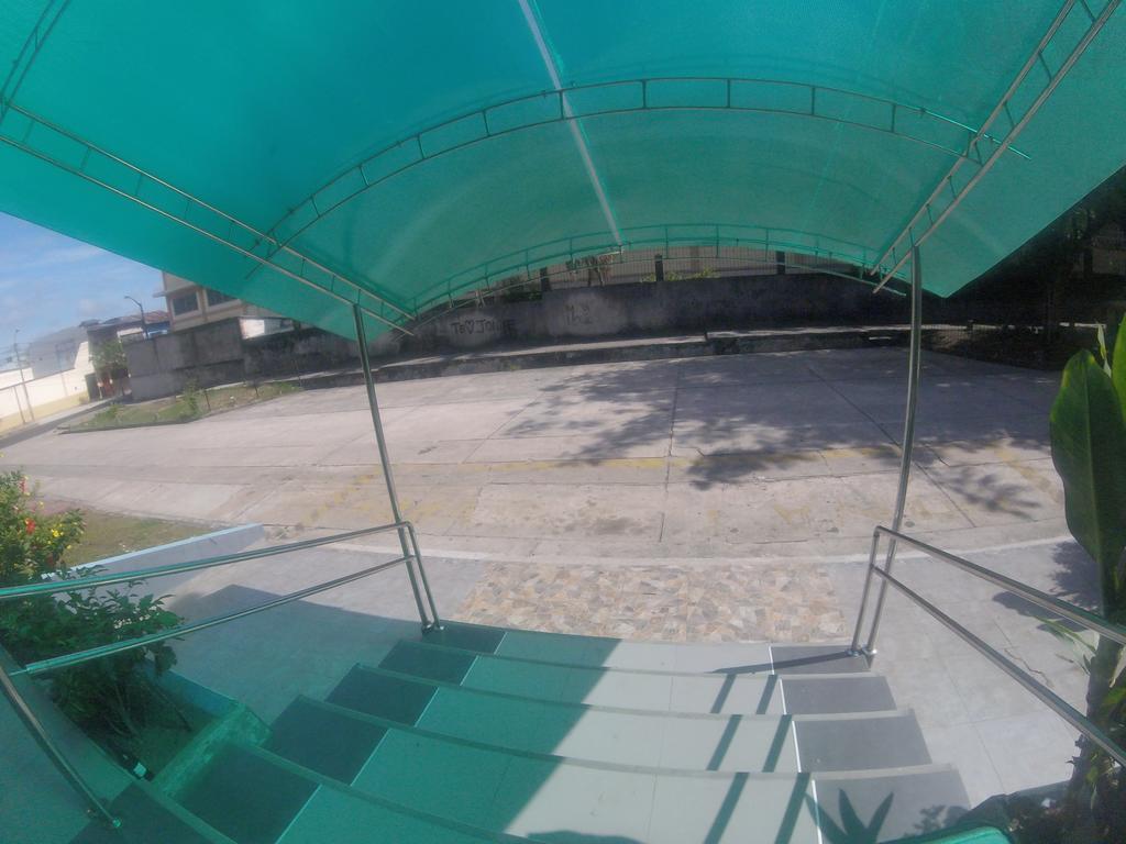 Hotel Golden Star อีกีโตส ภายนอก รูปภาพ