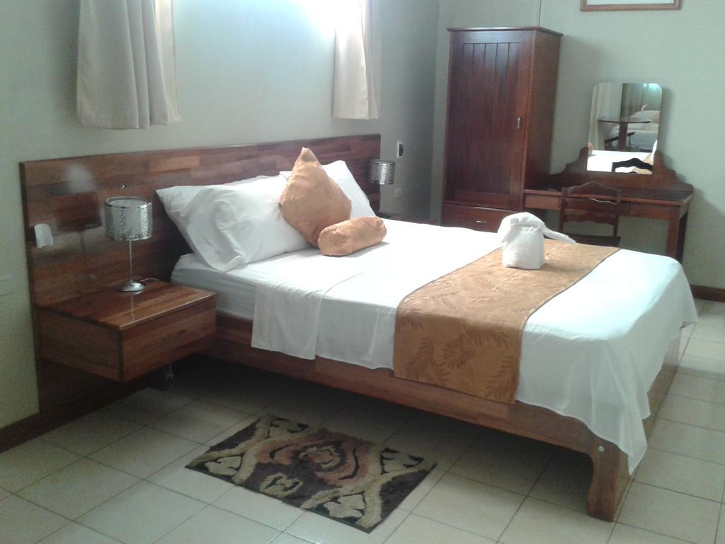 Hotel Golden Star อีกีโตส ห้อง รูปภาพ